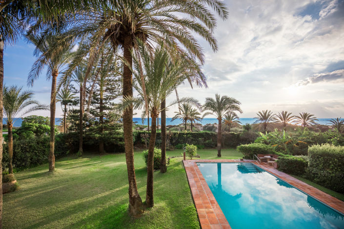 the garden of the unspecified Property.